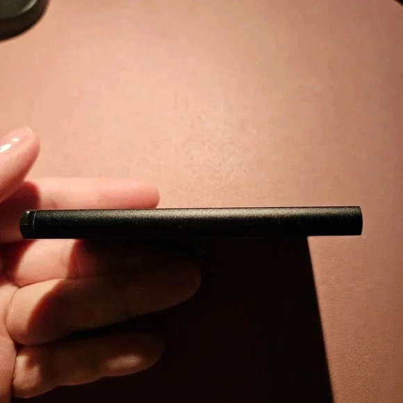 🎁FREEw/Purchase |  M Monogram with Flower Slim Pop Up Card Holder Wallet - NWOT - Picture 7 of 16